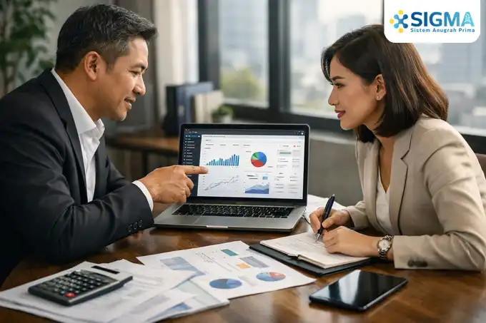 Ilustrasi profil Owner dan Finance Manager yang sedang berdiskusi memantau kesehatan keuangan bisnis menggunakan sistem ERP